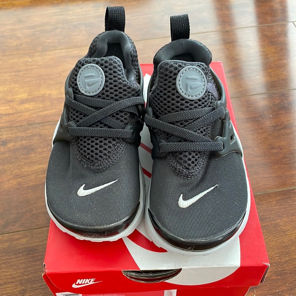 Nike Little Presto, Toddler/Kids - Size 10C [see details in description]